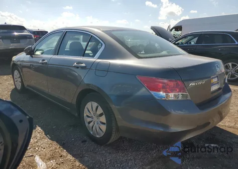 2010 Honda Accord Lx z USA, uszkodzony, nr VIN 1HGCP2F30AA163962